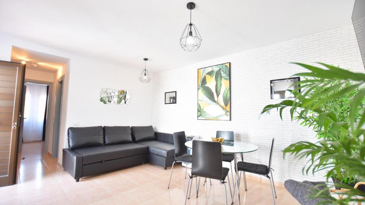 Book Jet - Oasis Pool View Apartment Corralejo Luaran gambar
