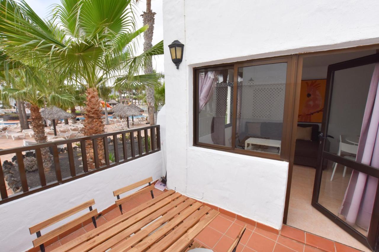 Book Jet - Oasis Pool View Apartment Corralejo Luaran gambar